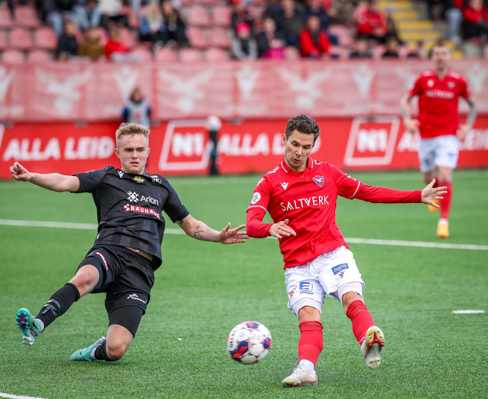 Jónatan að skora mark í kvöld