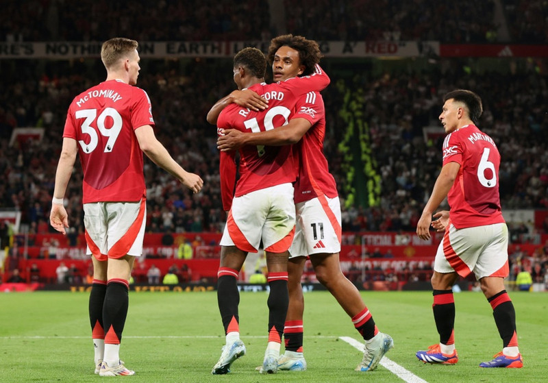 United fagnar marki.