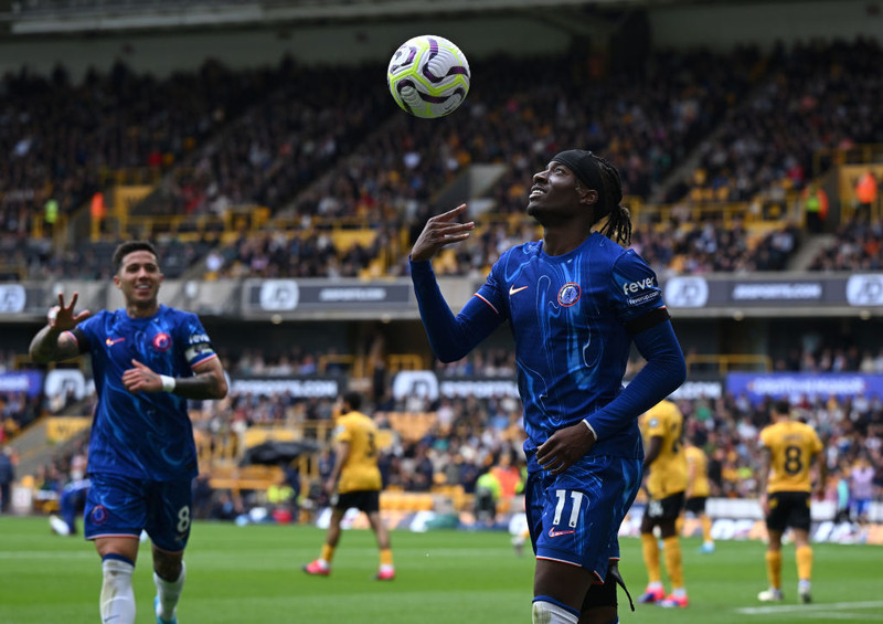 <B>Kantur: Noni Madueke (Chelsea)</b> - Skoraði þrennu í 6-2 sigri Chelsea gegn Úlfunum.