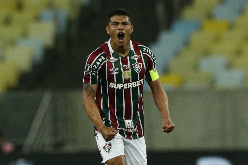 Thiago Silva með fyrirliðaband Fluminense.