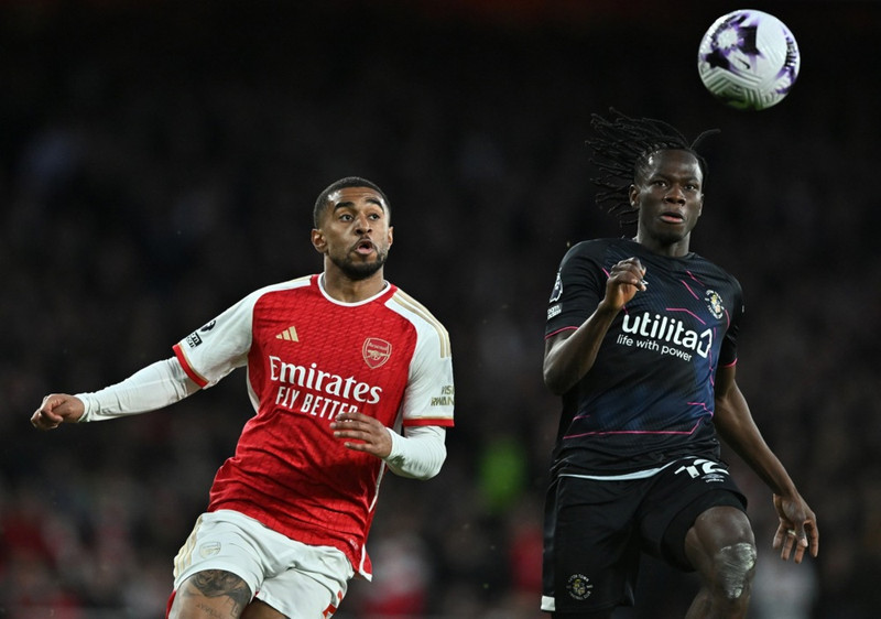 West Ham sýnir leikmanni Arsenal áhuga