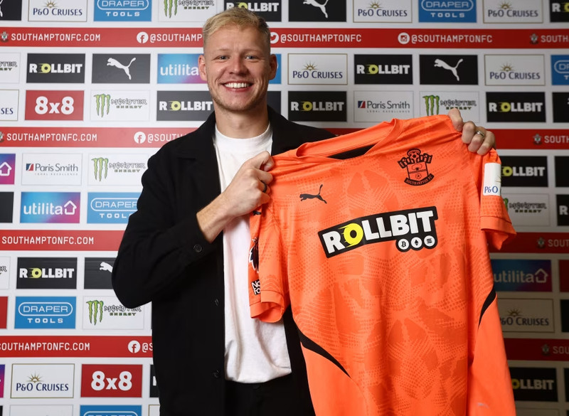 <b>Markvörður: Aaron Ramsdale (Southampton)</b> - Stóð vaktina frábærlega í markalausu jafntefli gegn Manchester City.