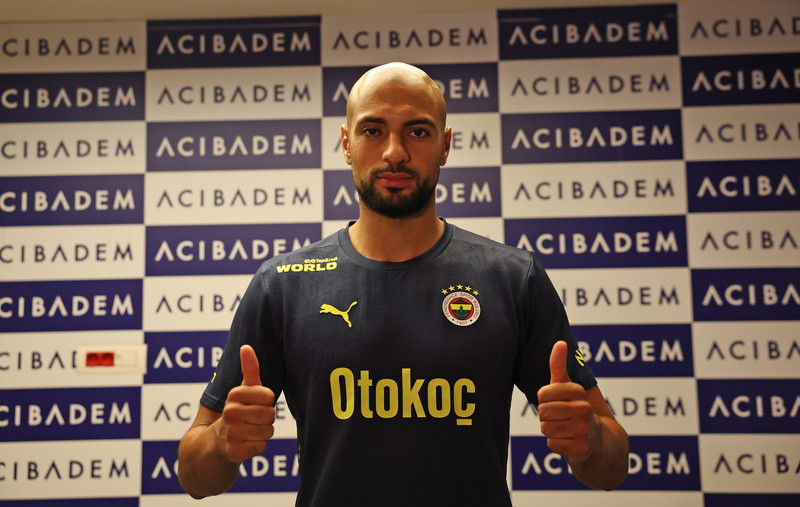 Amrabat til liðs við Fenerbahce (Staðfest)