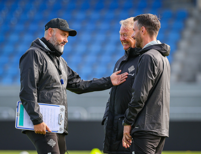 Farið yfir málin með Age Hareide landsliðsþjálfara og Sölva Geir Ottesen sem þjálfar föst leikatriði.