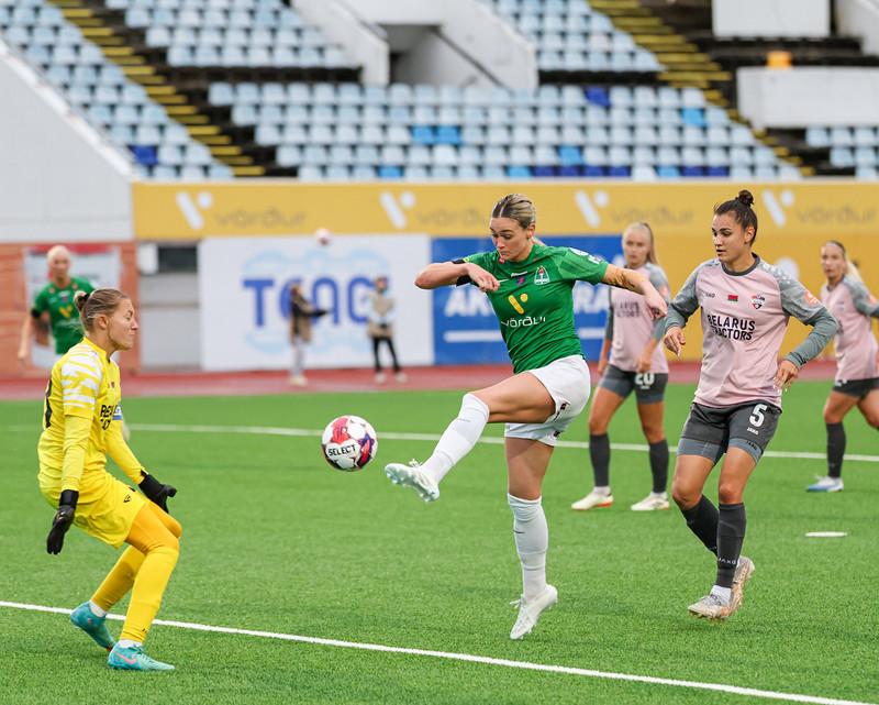 Meistaradeild kvenna: Blikar rúlluðu yfir Minsk - Mæta Sporting á laugardag