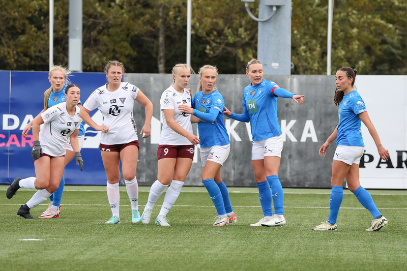 Myndaveisla: Stjarnan vann neðri hlutann með sigri á Tindastóli