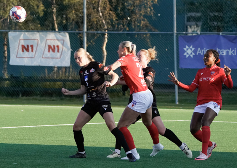 Myndaveisla: Valur vann Þór/KA í efri hlutanum