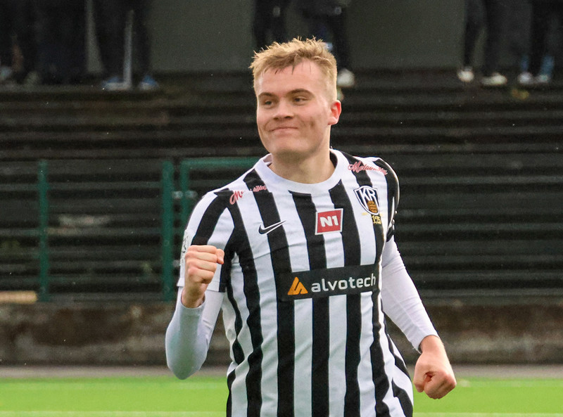 Benóný skoraði fimm mörk í dag.