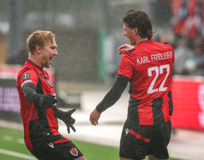 Víkingar unnu magnaðan sigur í gær.