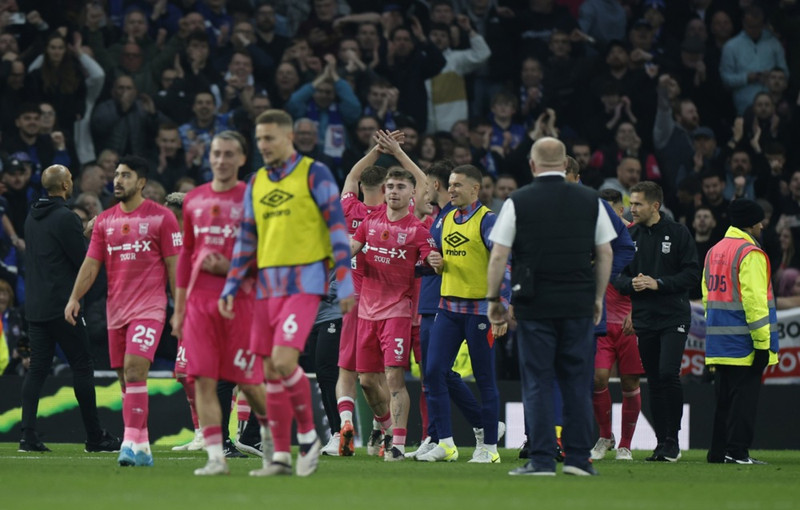 Ipswich fagnaði sigri