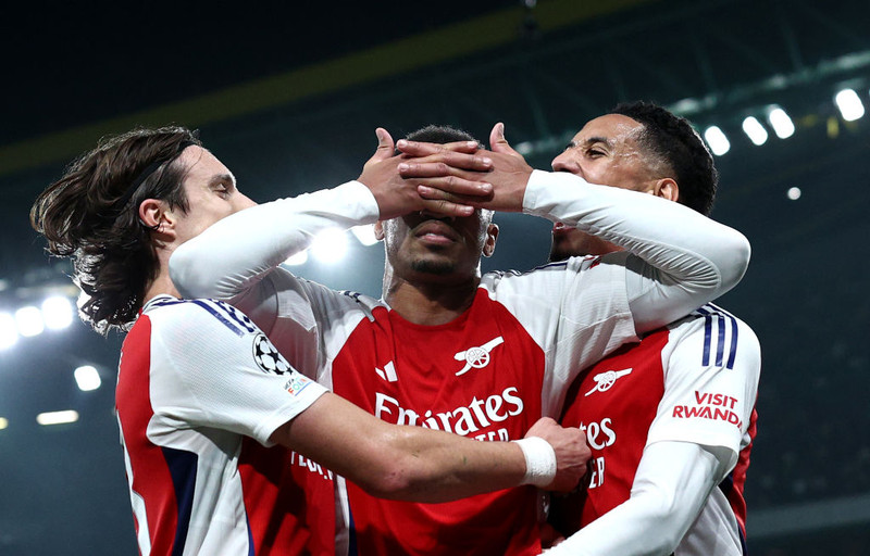 ,,Ætli Gabriel skori ekki tvö eftir hornspyrnur frá Declan Rice?