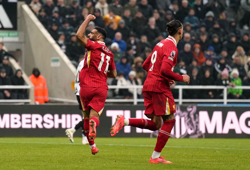 Mohamed Salah er með samningstilboð á borðinu