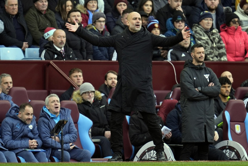 Guardiola svarar Capello: Stórt knús til hans