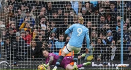 England: Pickford varði víti frá Haaland er Everton...