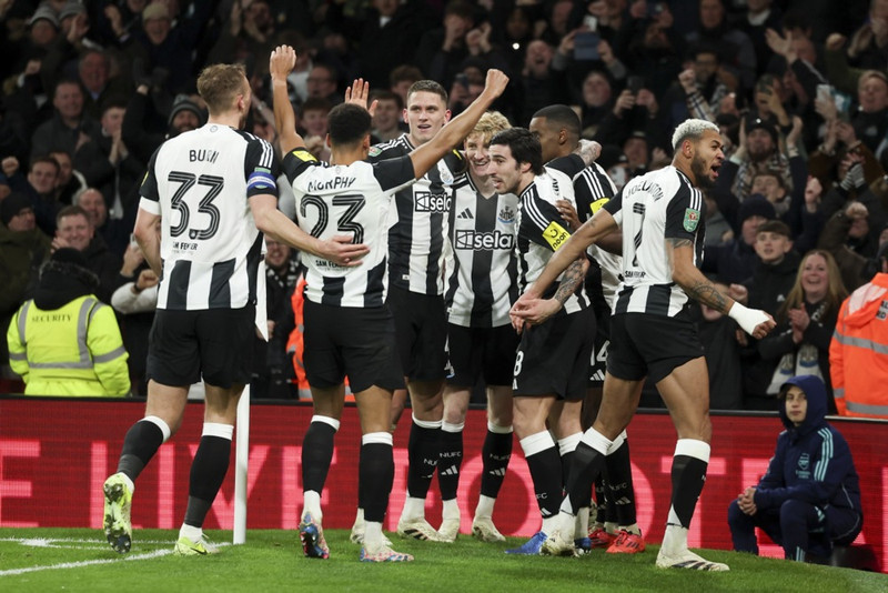 Enski deildabikarinn: Newcastle tók Arsenal í kennslustund
