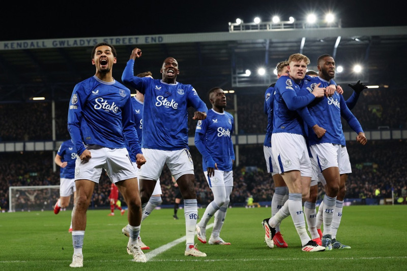 England: Annar útisigur Everton í röð - Upp fyrir Man Utd