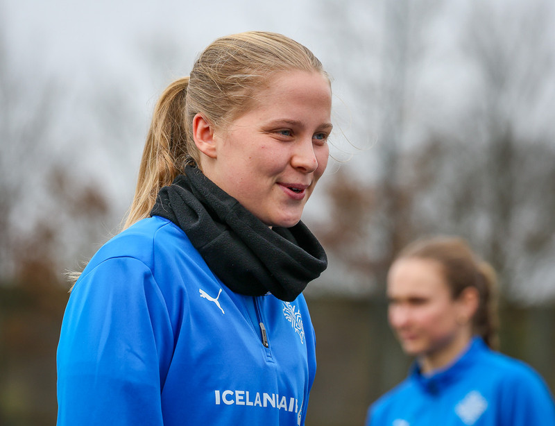 Emilía á æfingu íslenska liðsins í Le Mans í gær.