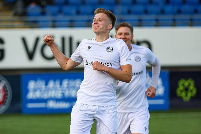 Róbert Elís Hlynsson skoraði glæsimark undir lok leiks