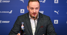 „Rómantíkusinn í Arnari Gunnlaugssyni“