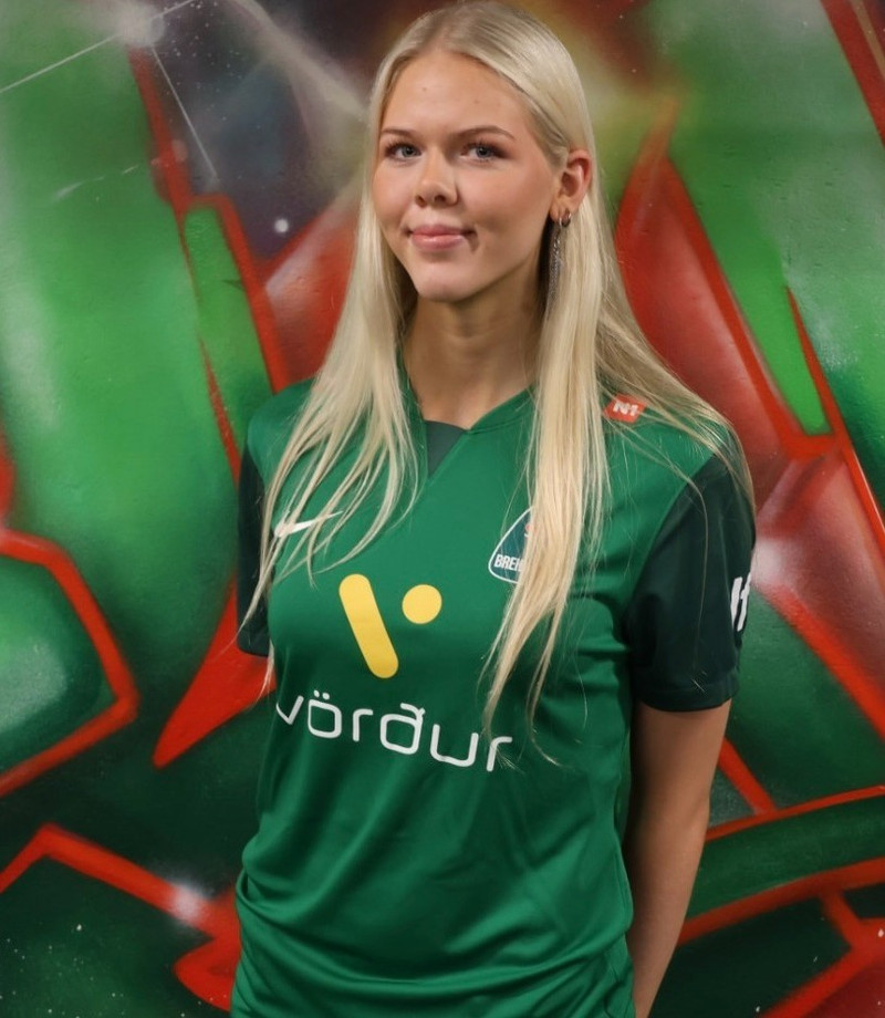 Kristín Sara mætt í Gróttu.