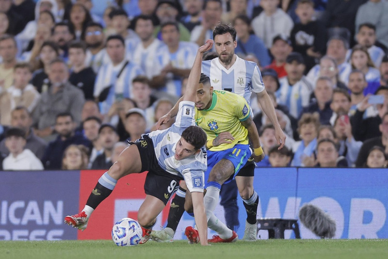 Sjáðu helstu rifrildin úr stórsigri Argentínu gegn Brasilíu