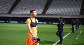 Íslenskir leikmenn sem verða að skoða í kringum sig...