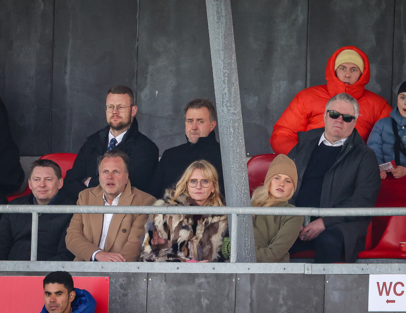 Heiða Björg Hilmisdóttir borgarstjóri ásamt fríðu föruneyti.