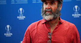 Cantona leikur listir sínar á Hólmavík