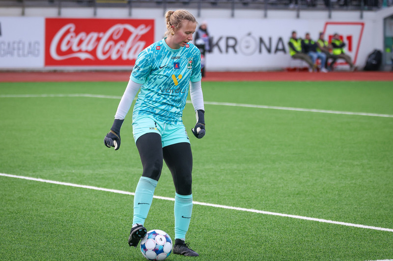 Katherine, eða Kate Devine, hefur staðið vaktina vel í marki Breiðabliks þrátt fyrir að hafa farið úr axlarlið.