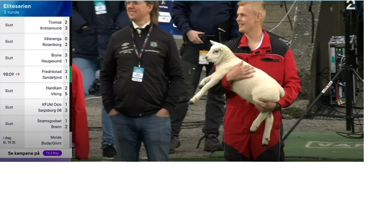 Bryne hefur mikil tengsl við landbúnaðastarfsemi í nágrenninu og veitir besta leikmanni sínum áhugaverð verðlaun eftir hvern leik.