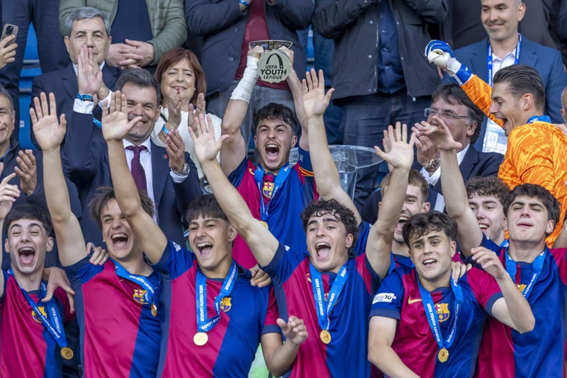 Barcelona vann Evrópukeppni unglingaliða.