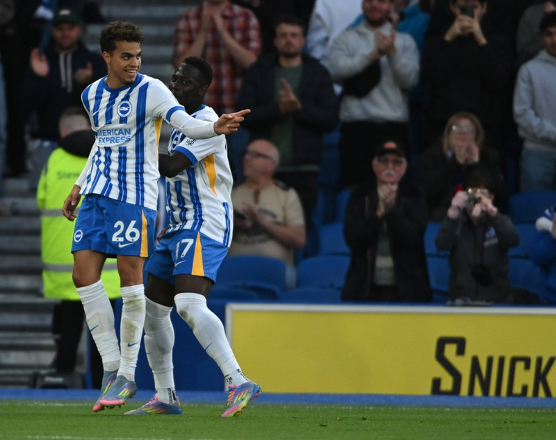 <b>Miðjumaður: Yasin Ayari (Brighton)</b> - Ungur, orkumikill og spennandi leikmaður sem skoraði laglegt mark gegn Liverpool.