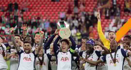 Enski boltinn - Fyrsti bikar Tottenham í 17 ár