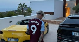 Man Utd ræðir skiptidíla við önnur félög í...