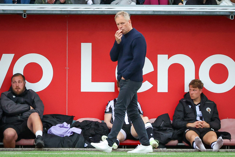 Innkastið - Stuðningsmenn KR bauluðu á Hlíðarenda