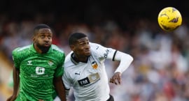 Mosquera hittir Arsenal í Singapúr
