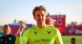 Frederik Schram á leið í aðgerð og verður ekki...