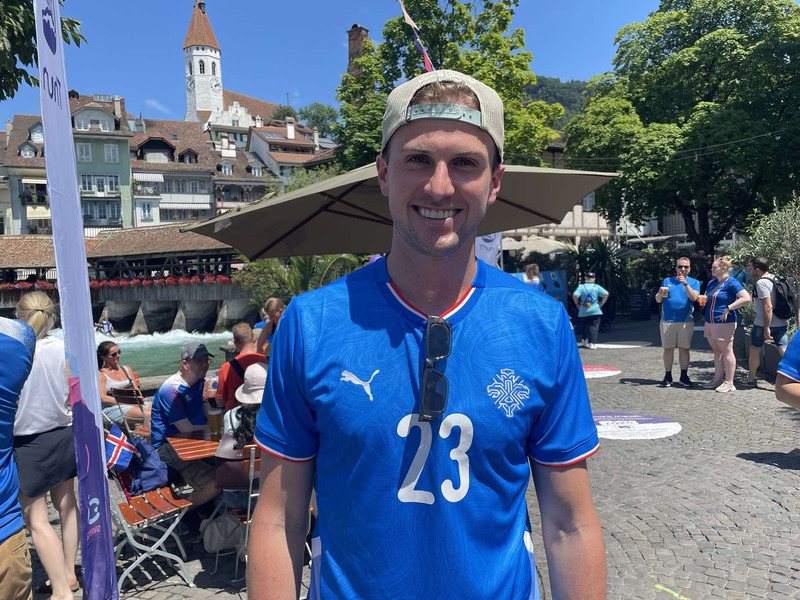 Rob Holding.