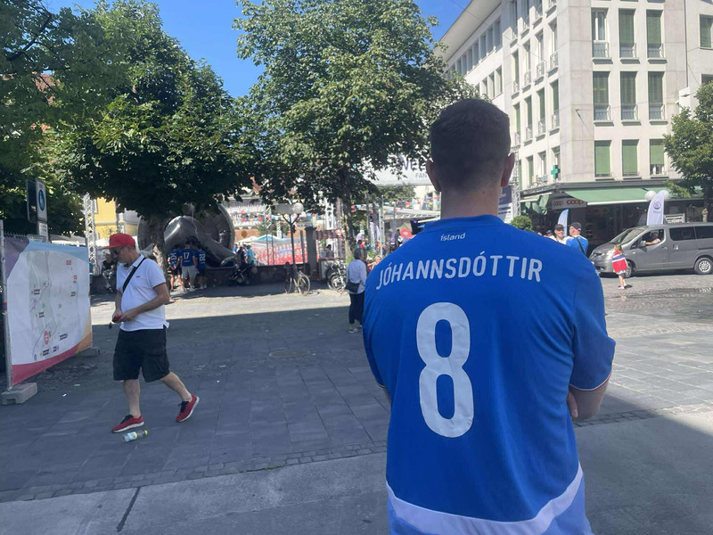 Fékk leyfi til að fljúga beint frá Albaníu til Sviss