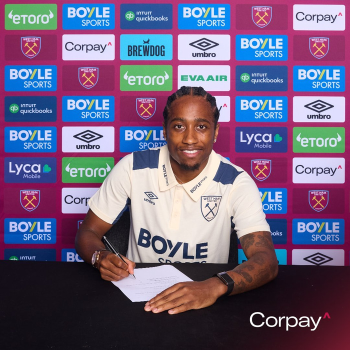 Kyle Walker-Peters kom á frjálsri sölu til West Ham í sumar.