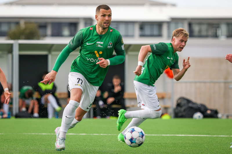 Tobias Thosmen byrjaði mjög vel hjá Blikum, hefur skorað átta deildarmörk í sumar. Hann hefur verið orðaður við heimkomu til Danmerkur.