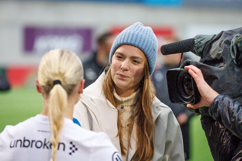 Helga Margrét að störfum.