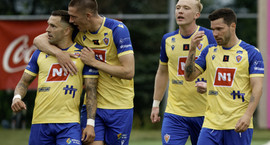 Ísland í dag - Íslandsmeistararnir heimsækja Akureyri