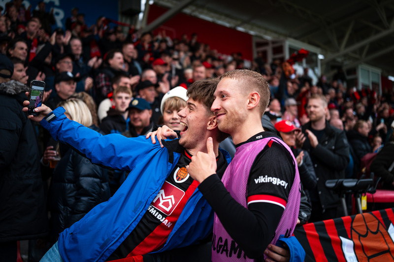 Víkingar eftir sigurinn á Bröndby í gær.