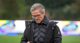 Arnar útilokar ekkert - „Margar blautar tuskur sem...