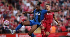 Liverpool gæti nýtt sér ákvæði - Ungur miðjumaður...