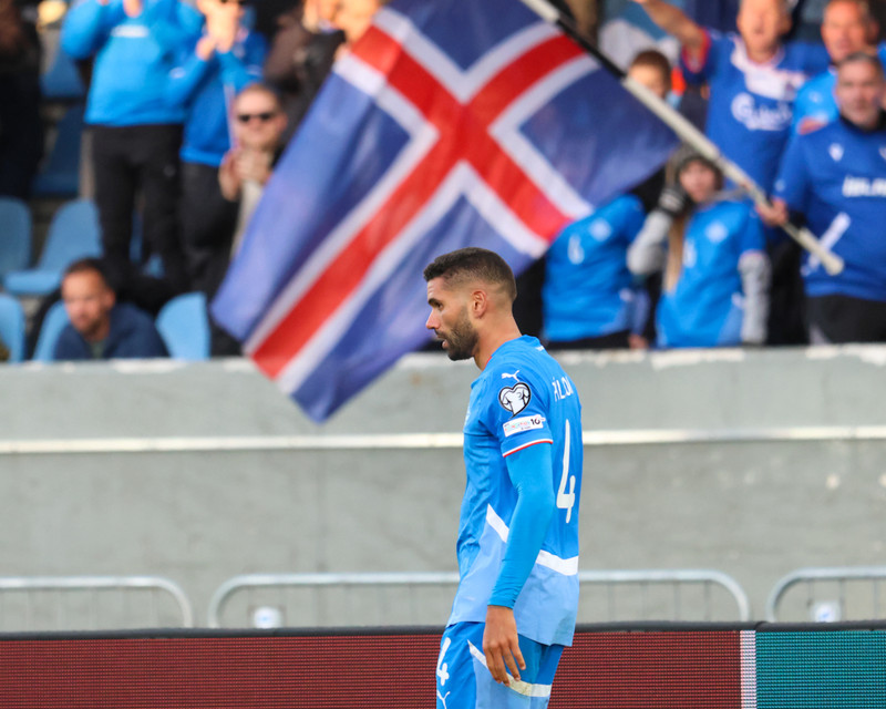 Guðlaugur Victor fer yfir sigurmark Frakka: Ég er nógu hraður til að díla við Mbappe