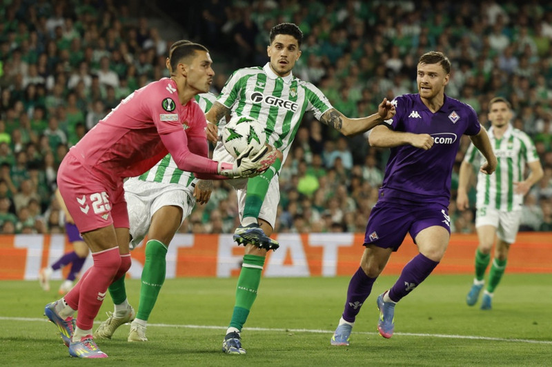 Leicester fær markvörð frá Real Betis (Staðfest)