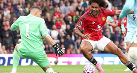 Roma vill Zirkzee í janúar - Ake á óskalista Palace