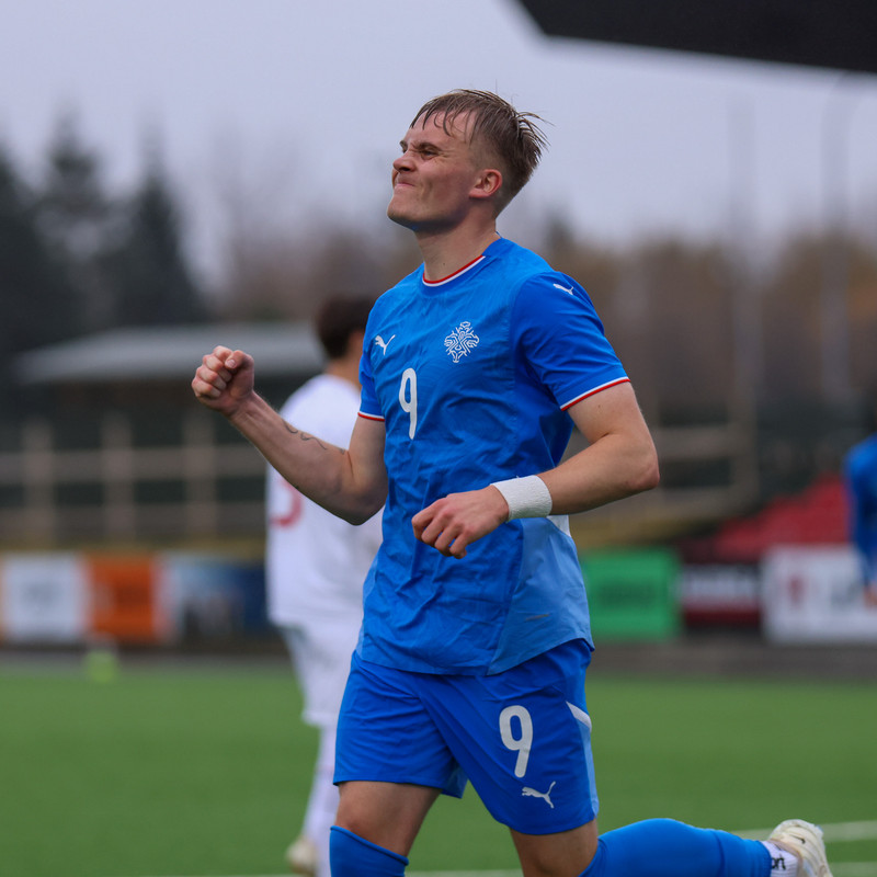 Marki fagnað með U21 síðasta haust.